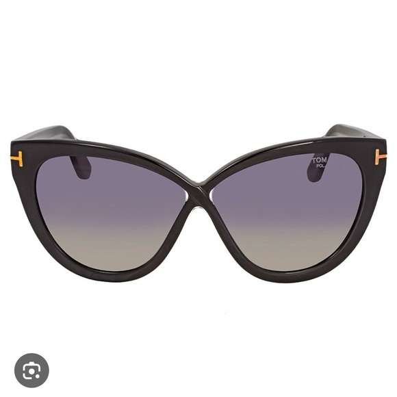TOM FORD Cat Eye Sunglasses Black - Picture 1 of 12